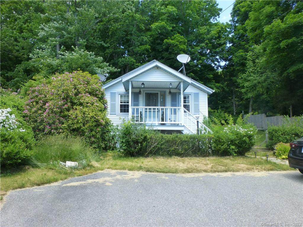 1115 Hartford Turnpike - Photo 1