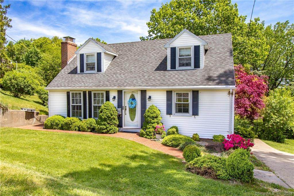 133 Mcclintock Street - Photo 1