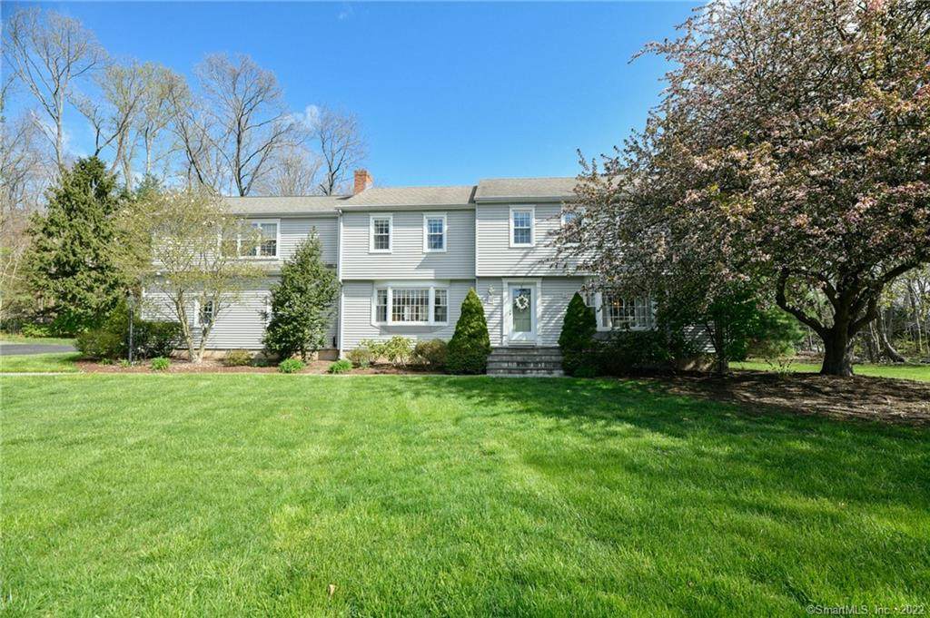 36 Iris Court - Photo 1