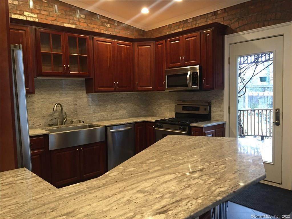 502 Chapel Street - Photo 1