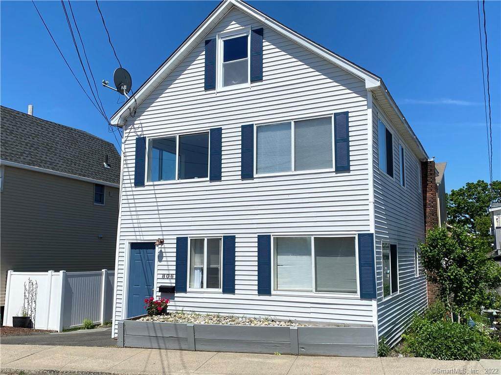 806 East Broadway - Photo 1