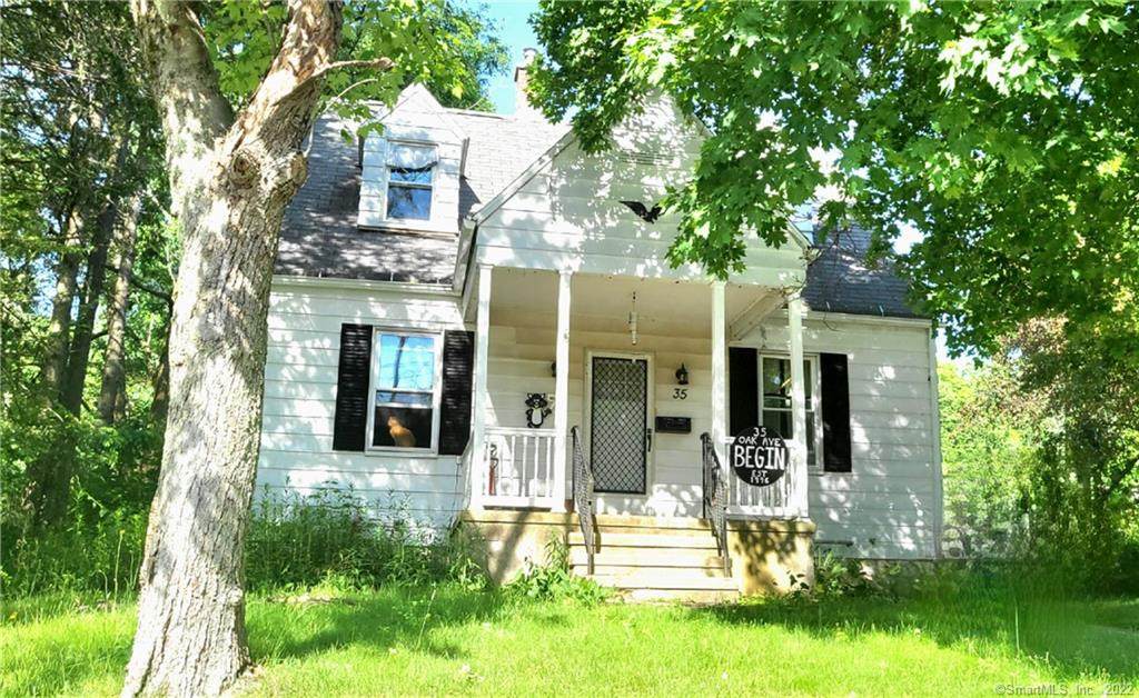 35 Oak Avenue - Photo 1