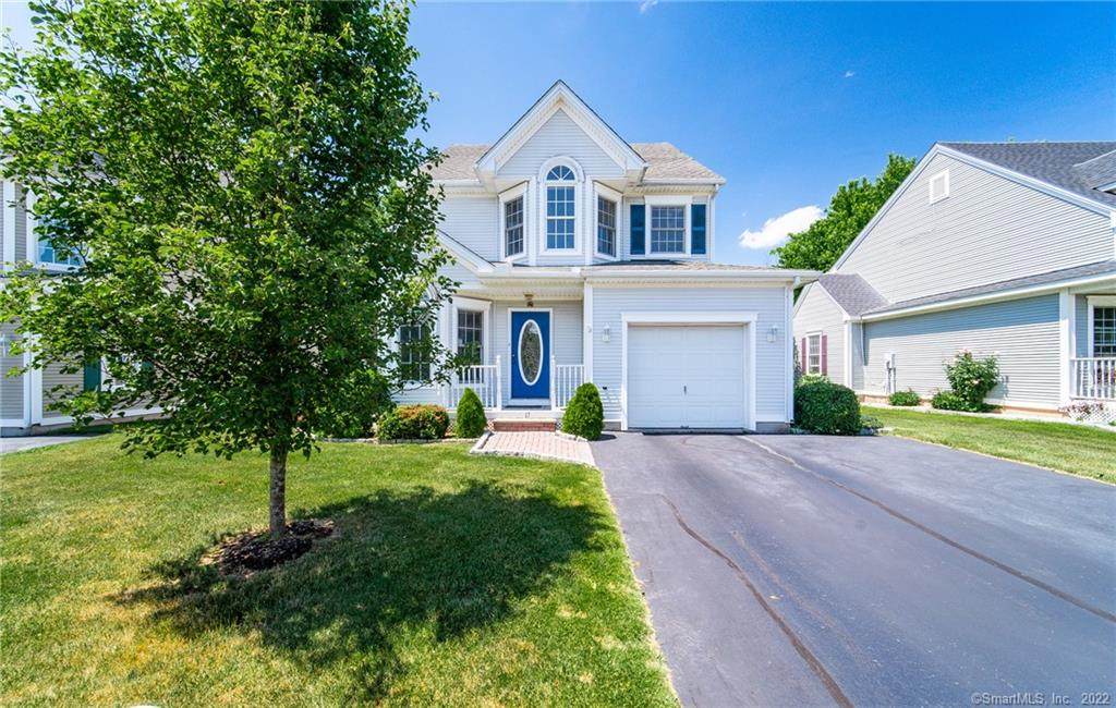 17 Olde Village Circle - Photo 1