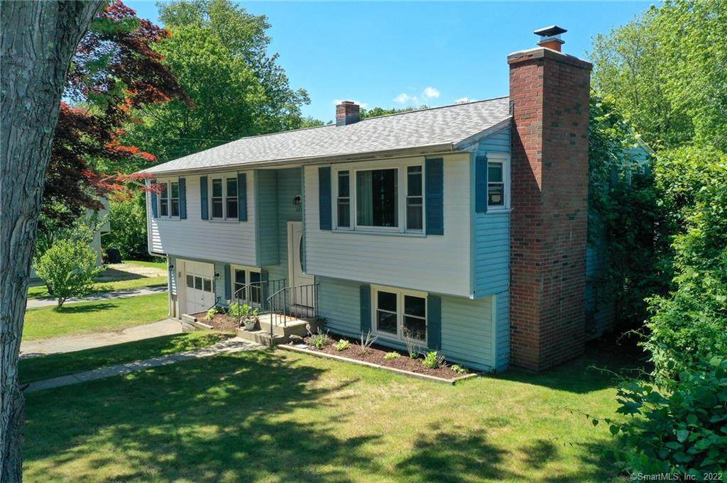 225 Thames Street - Photo 1