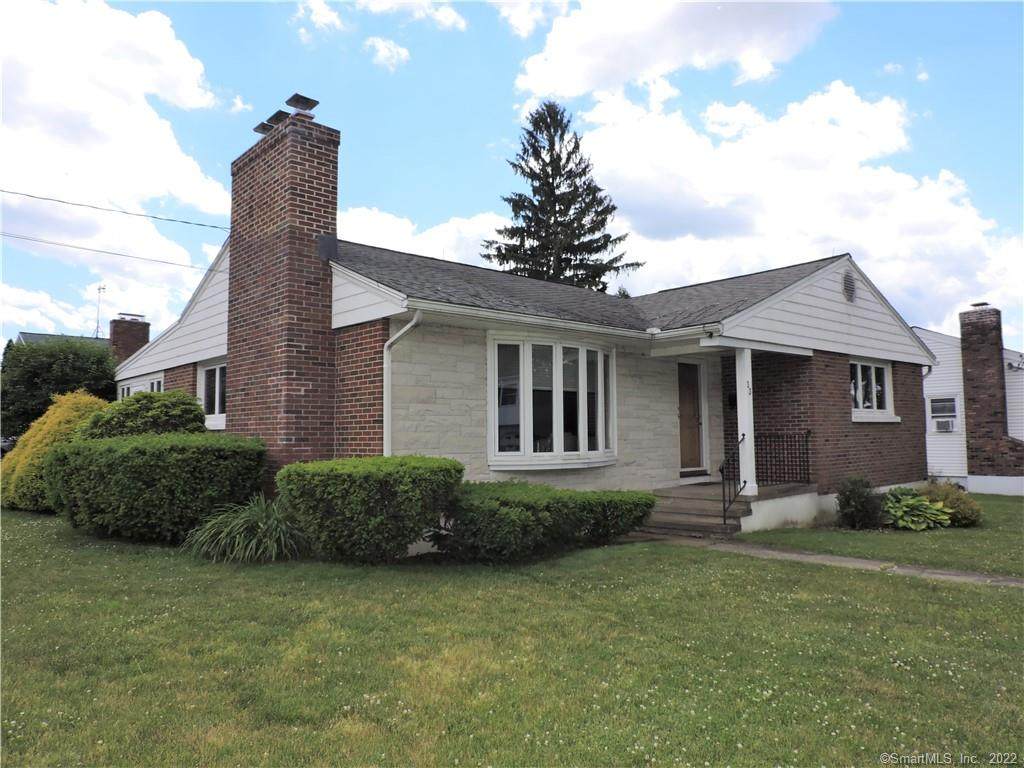 33 Hickory Road - Photo 1