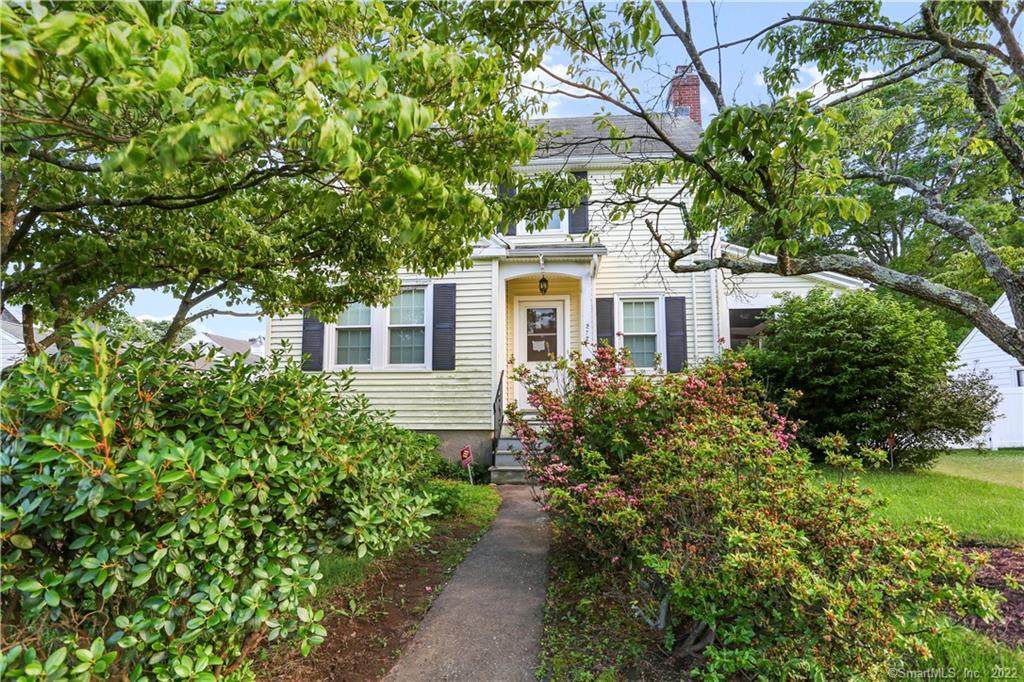272 Rosewood Place - Photo 1