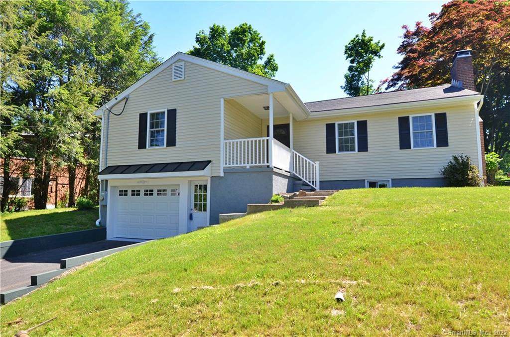3 Carlyle Drive - Photo 1