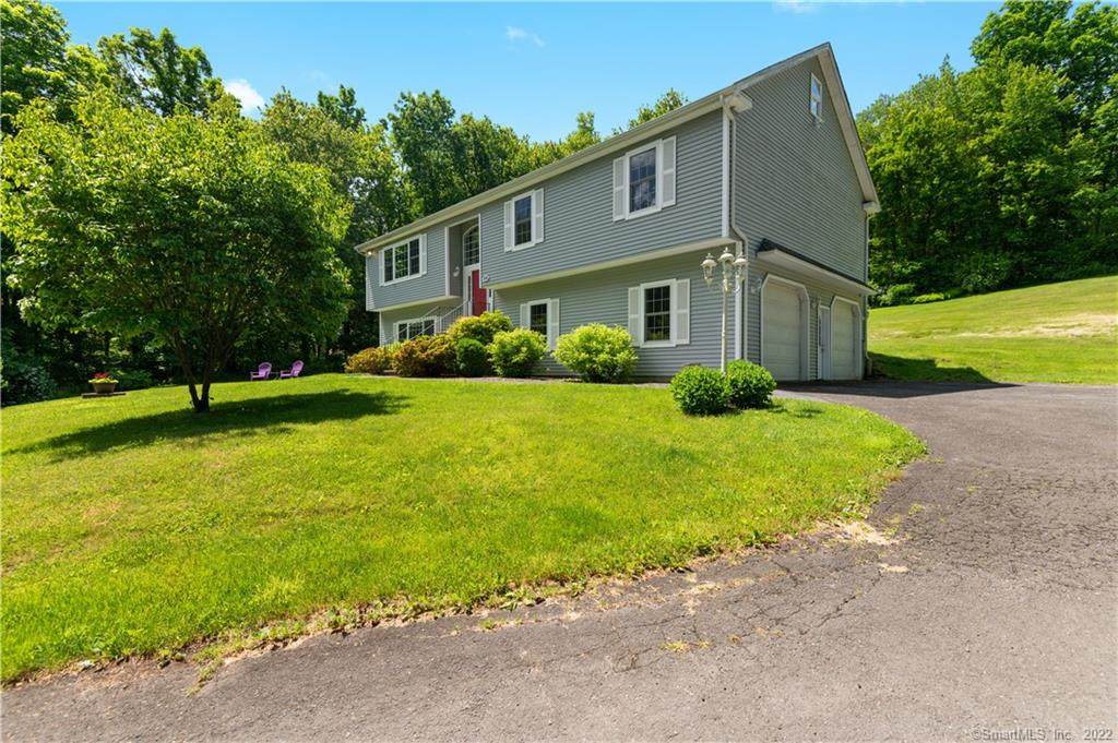 33 Deer Lane - Photo 1