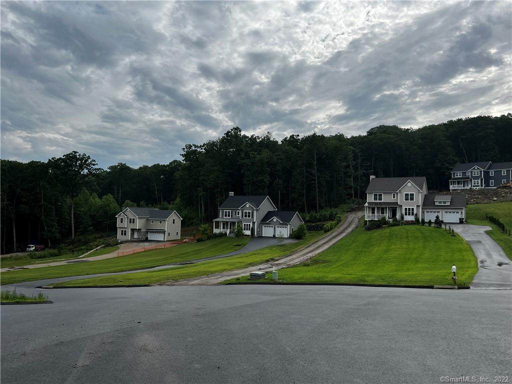 3 Hollow Drive - Photo 1