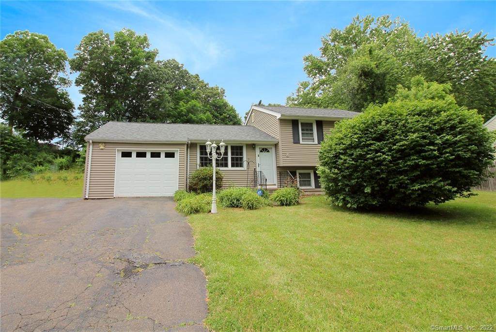 8 Ridgeland Road - Photo 1
