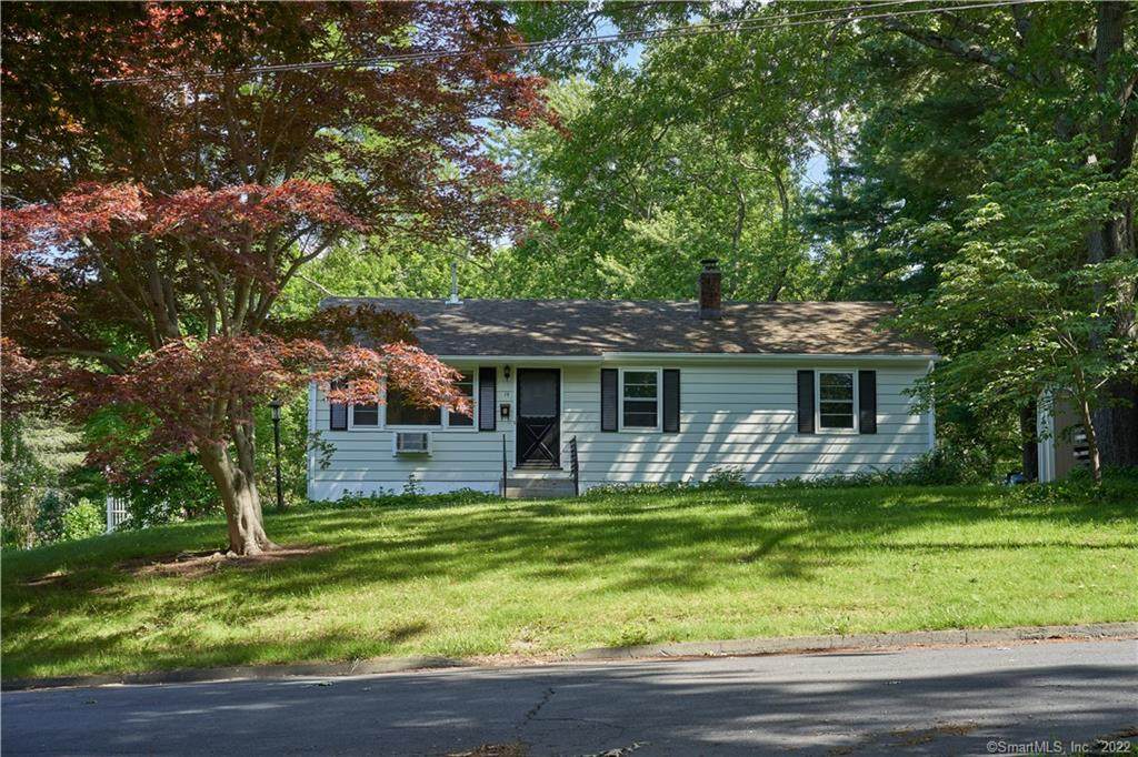 14 Oak Knoll Road - Photo 1