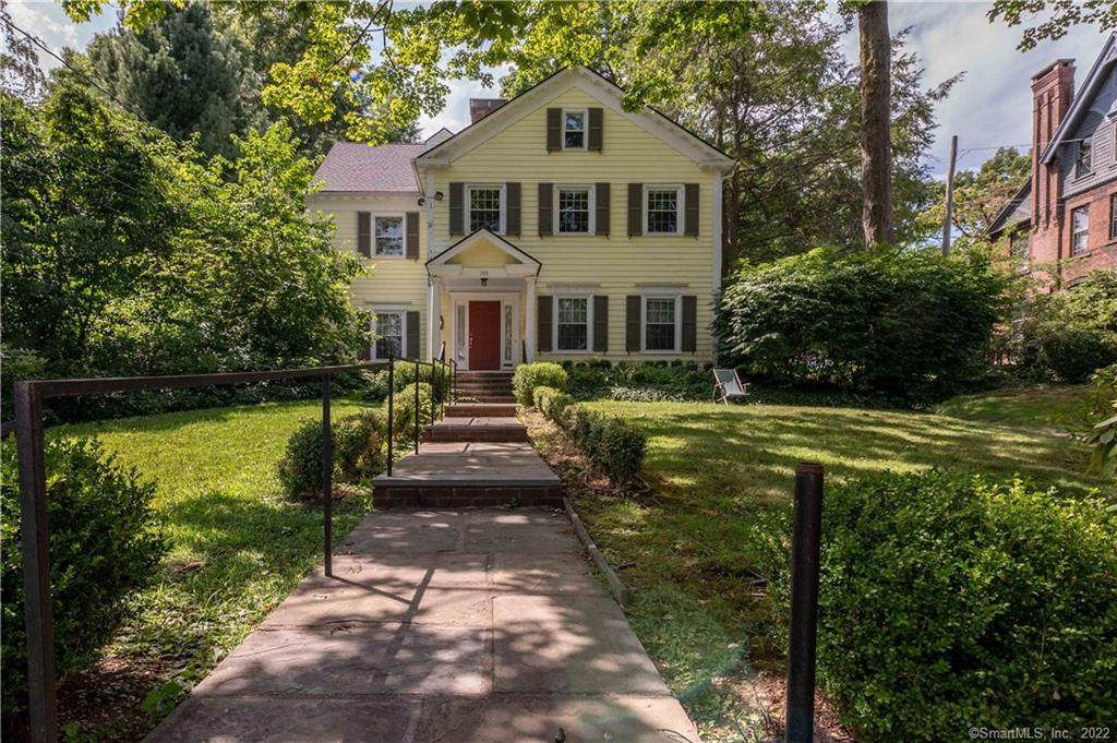 190 Saint Ronan Street - Photo 1