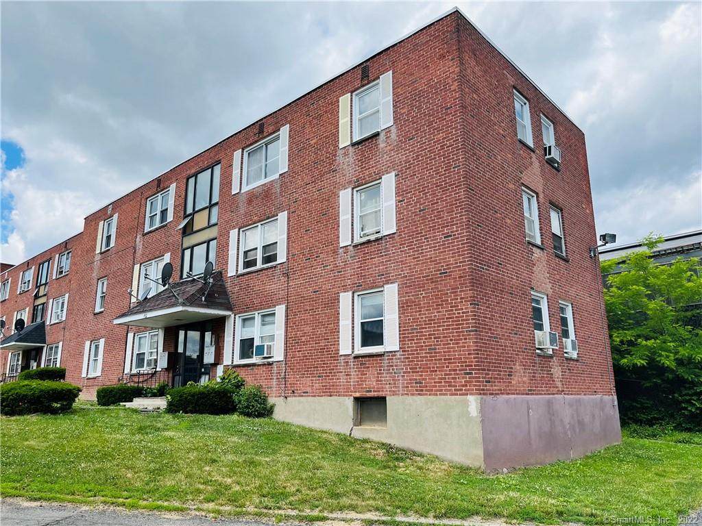 932 Wethersfield Avenue - Photo 1