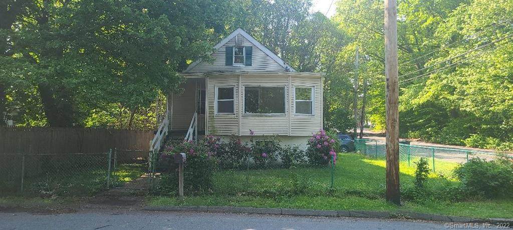 435 Woodrow Avenue - Photo 1