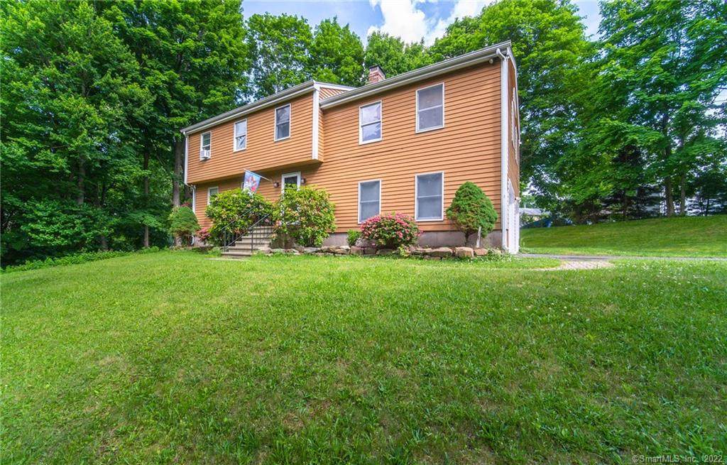 746 Ives Row - Photo 1