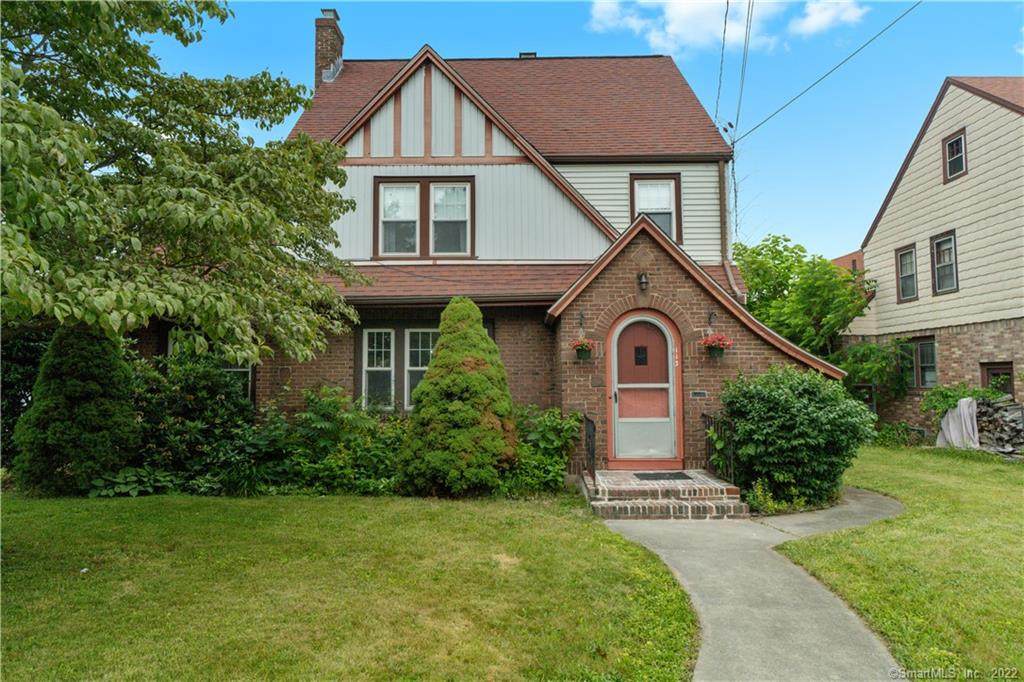 113 Center Street - Photo 1