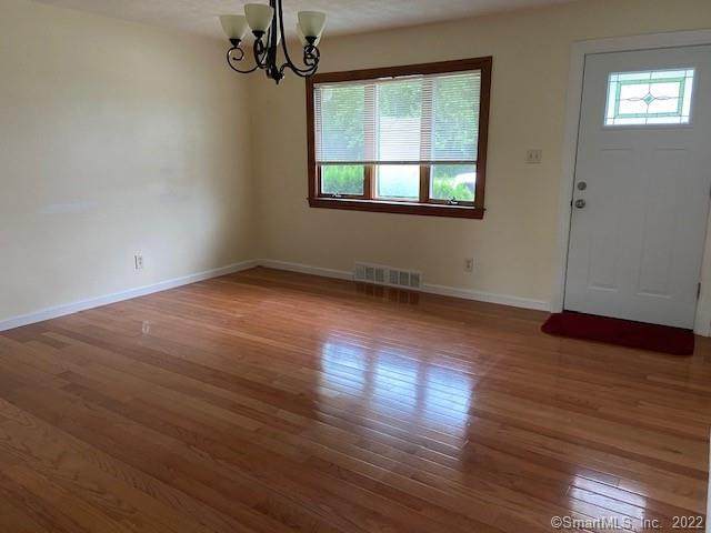 625 New London Turnpike - Photo 1