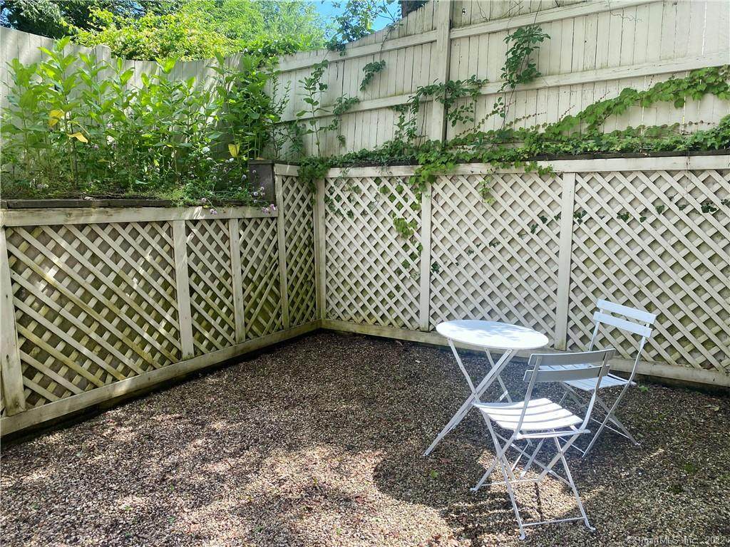 287 Saint John Street - Photo 1