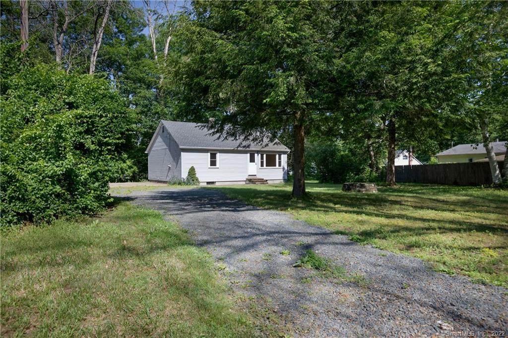 4 Terry Lane - Photo 1