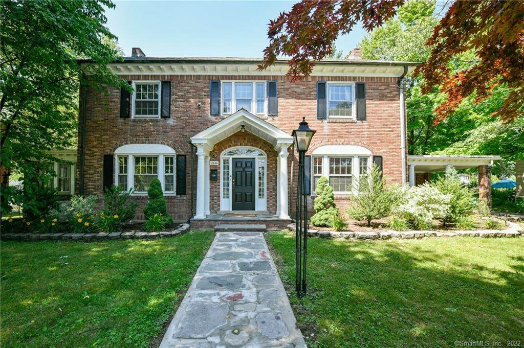 1544 Asylum Avenue - Photo 1