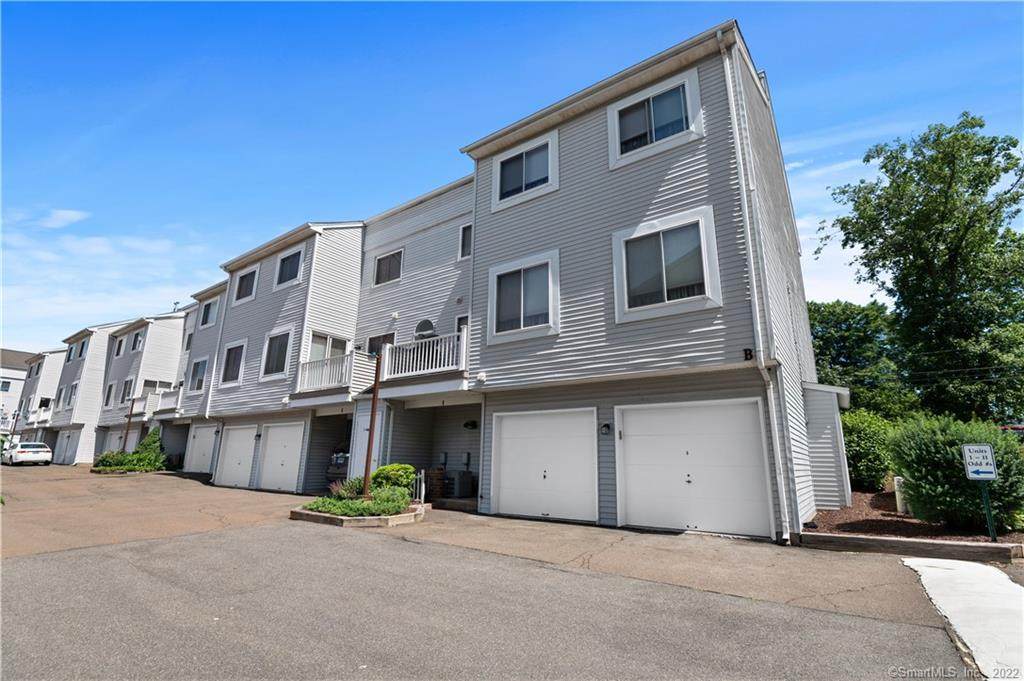 1 Staffordshire Commons Drive - Photo 1
