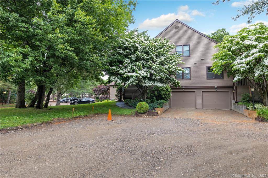 16 Juniper Circle - Photo 1