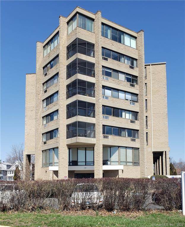 140 Captain Thomas Boulevard - Photo 1