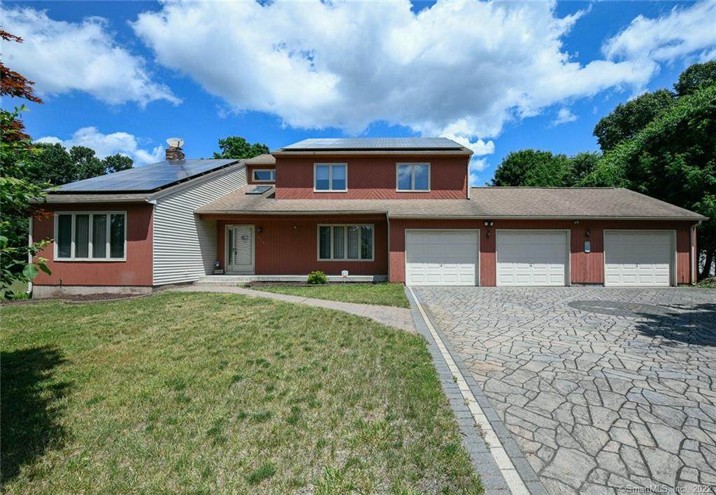 153 Kingston Drive - Photo 1
