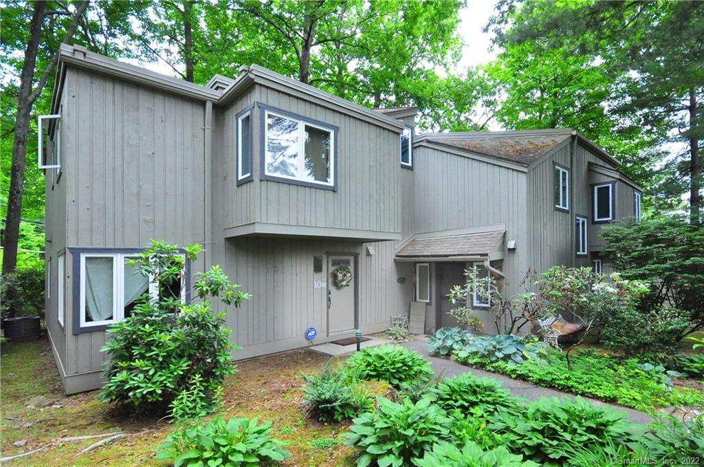 10 Talcott Glen - Photo 1
