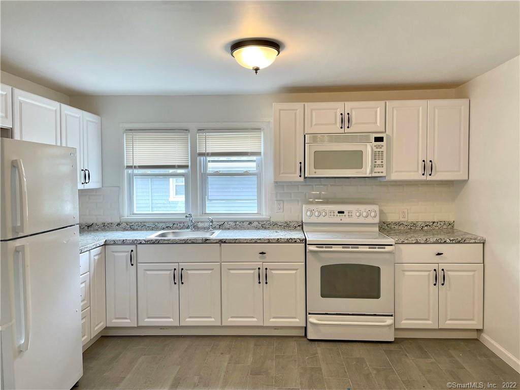 34 Beechwood Avenue - Photo 1