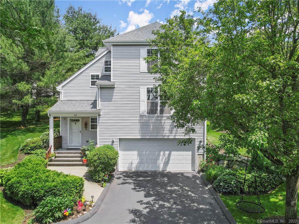 1221 Foxboro Drive - Photo 1