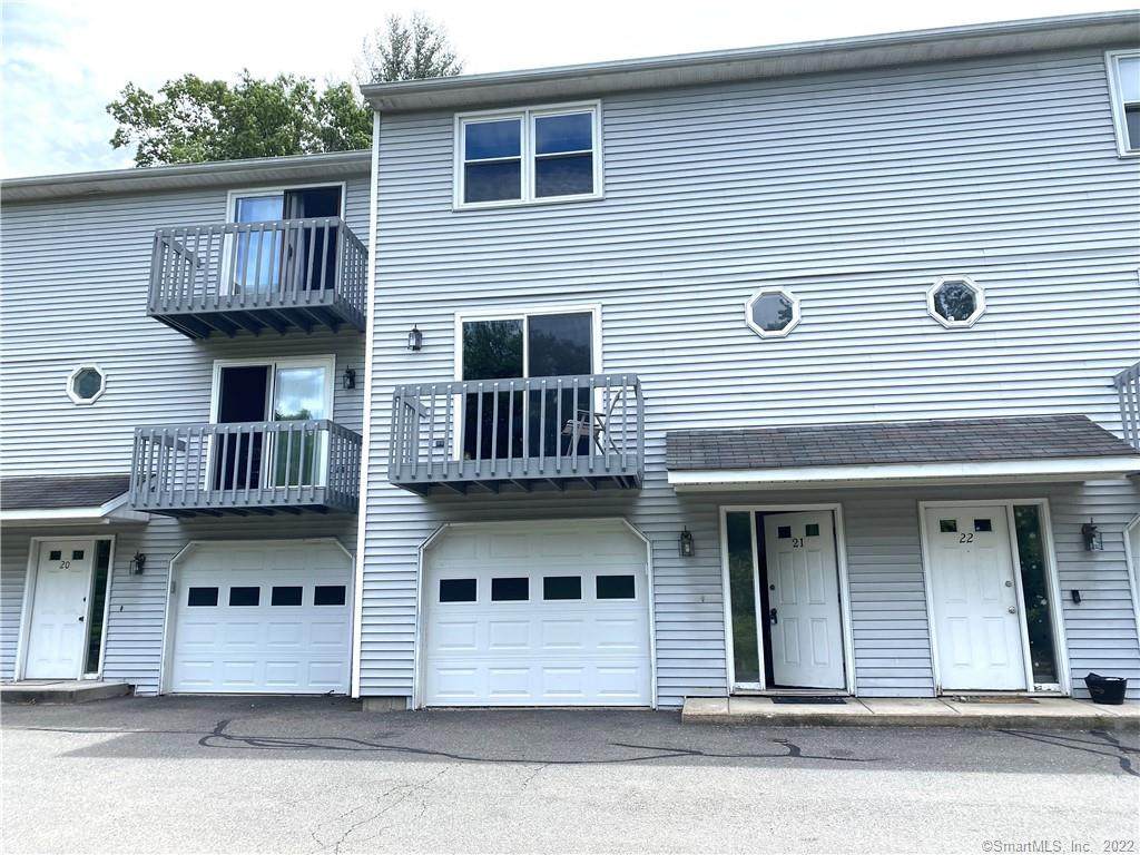 100 Northampton Lane - Photo 1