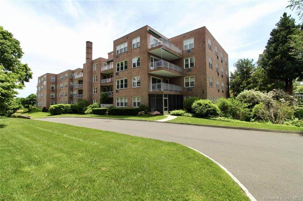 5 Putnam Hill - Photo 1
