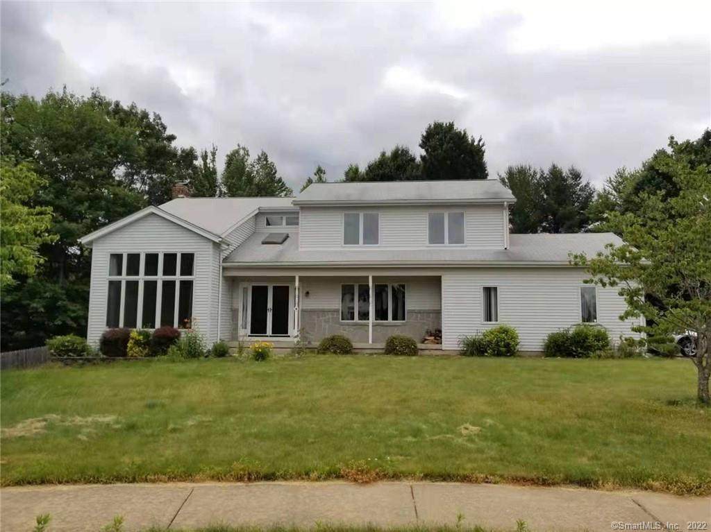 8 Tuttle Circle - Photo 1