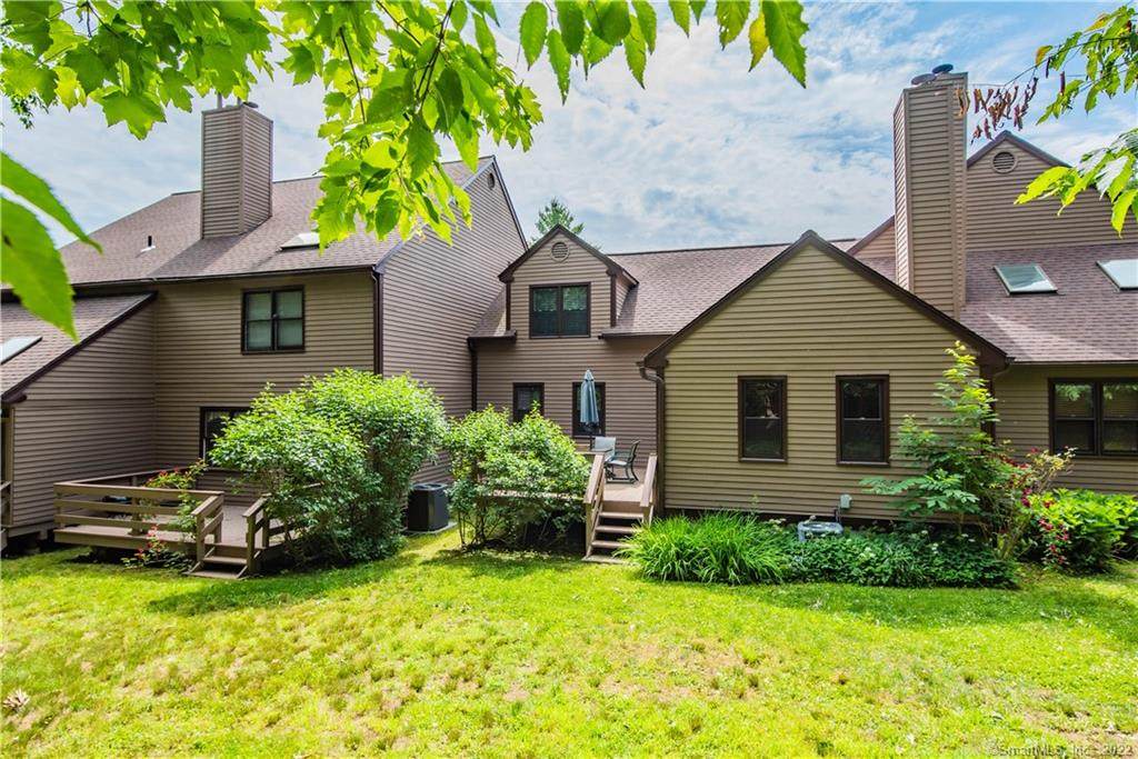13 Hollow Tree Lane - Photo 1