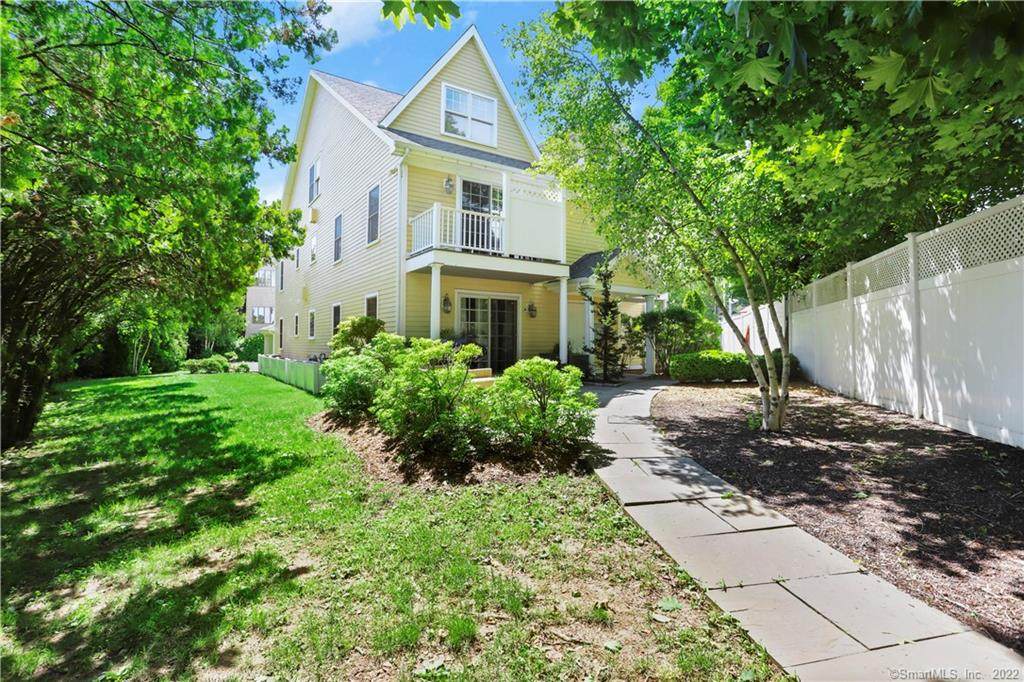 76 New Canaan Avenue - Photo 1