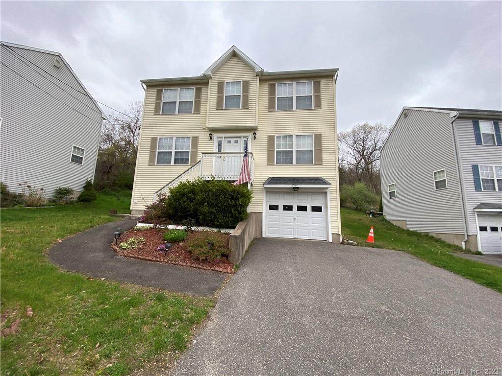 1594 Highland Avenue - Photo 1