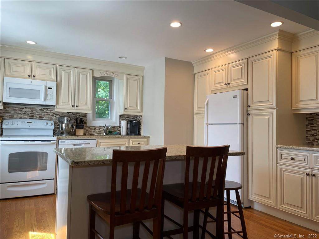 212 New Norwalk Road - Photo 1