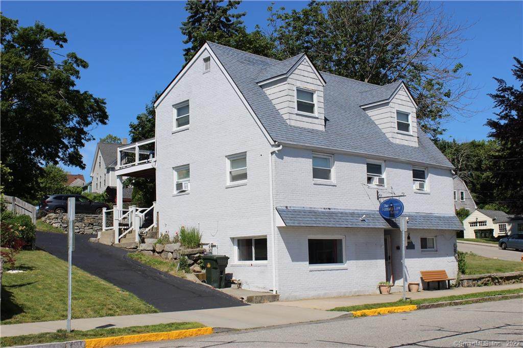 249 Pequot Avenue - Photo 1