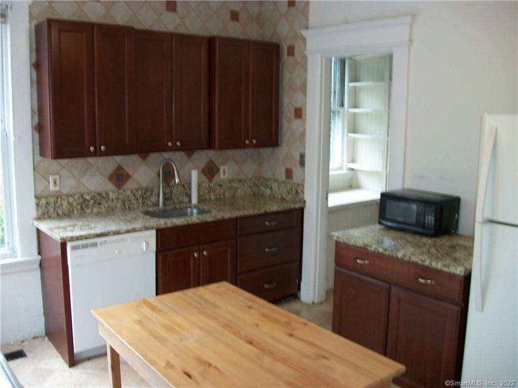985 Whalley Ave. - Photo 1