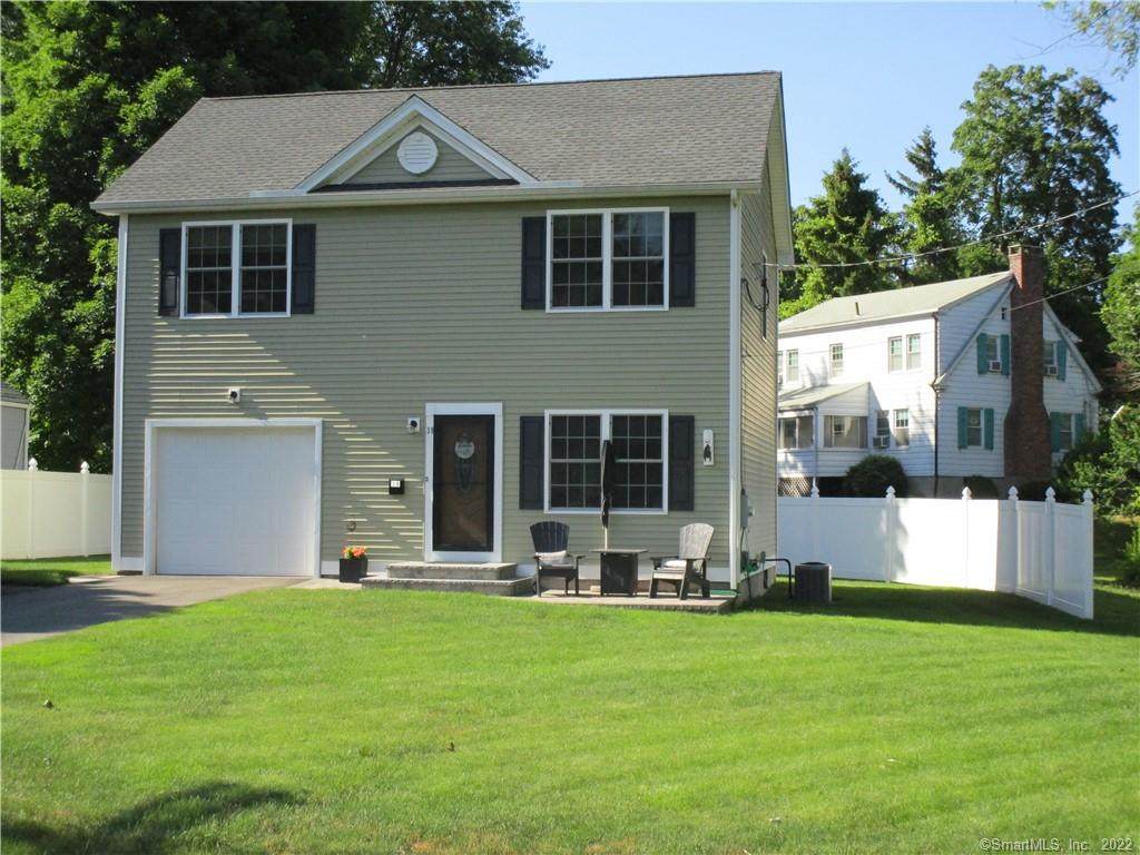 38 Glastonbury Avenue - Photo 1