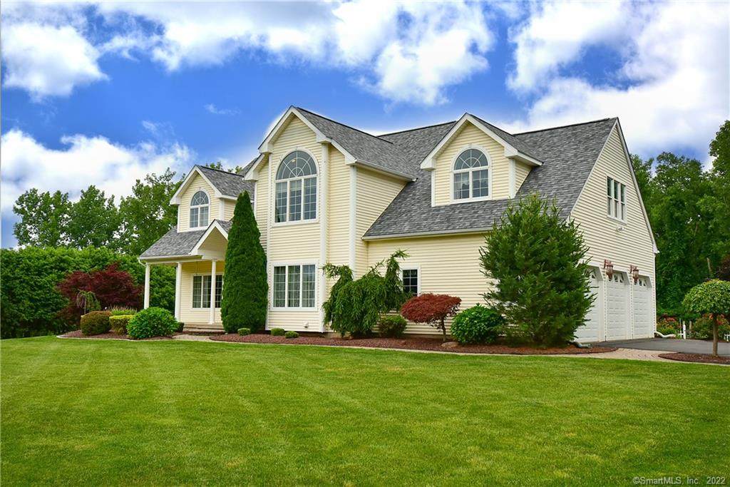 18 Lindsay Lane - Photo 1