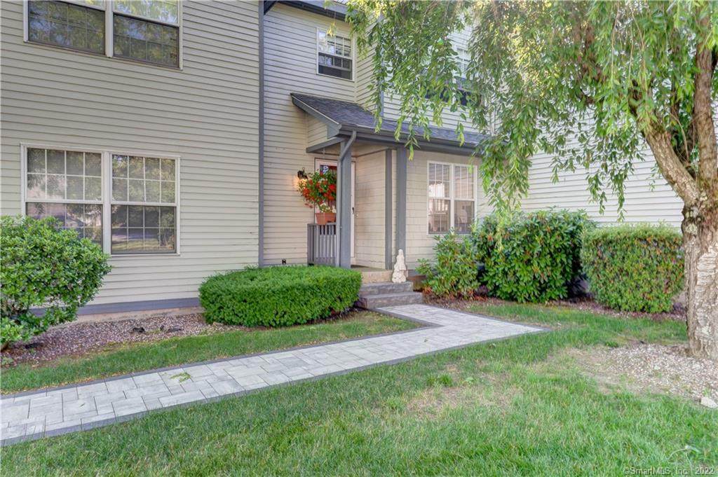 209 Deerfield Terrace - Photo 1
