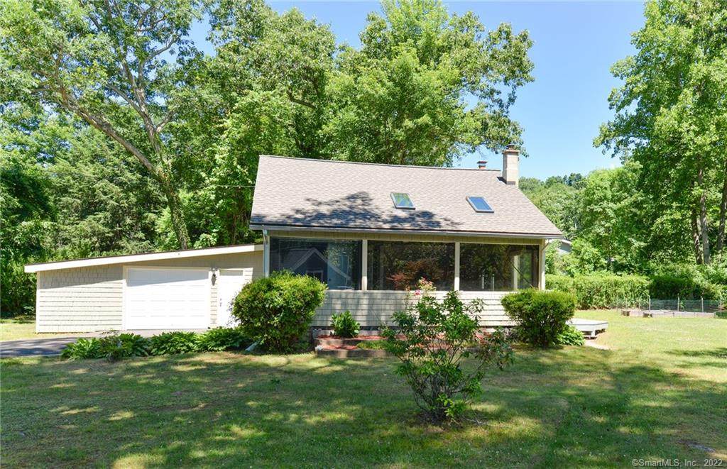 290 Lakemere Drive - Photo 1