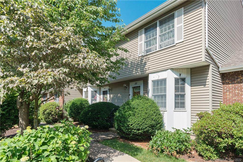 205 Holly Hill Drive - Photo 1