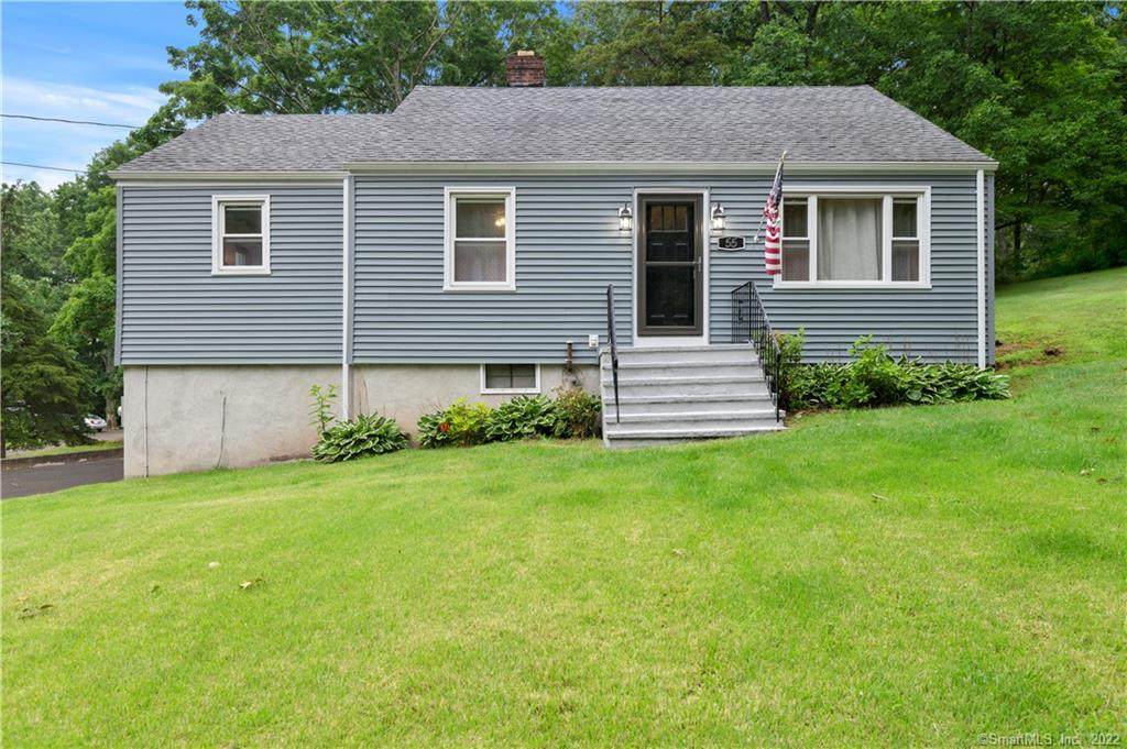 55 Webb Circle - Photo 1