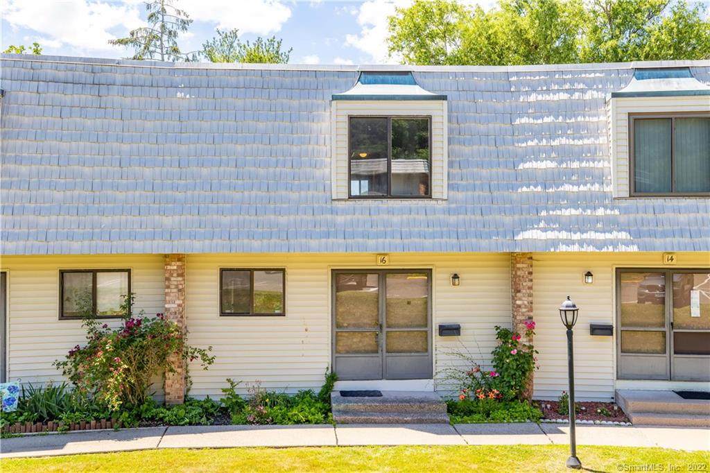 16 Holly Court - Photo 1