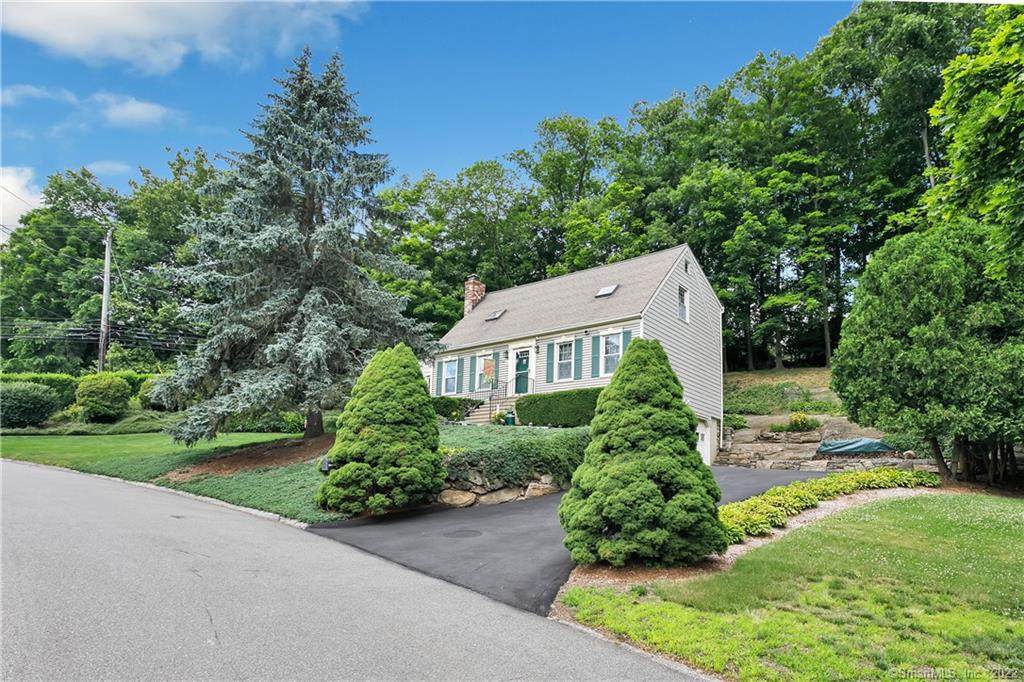 2 10 Coat Lane - Photo 1