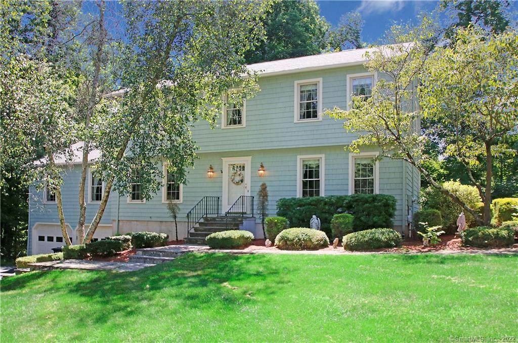 15 Overlook Drive - Photo 1
