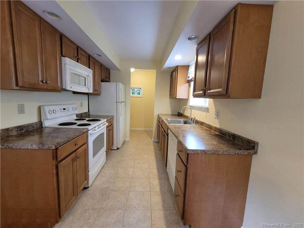 4 Derby Court - Photo 1